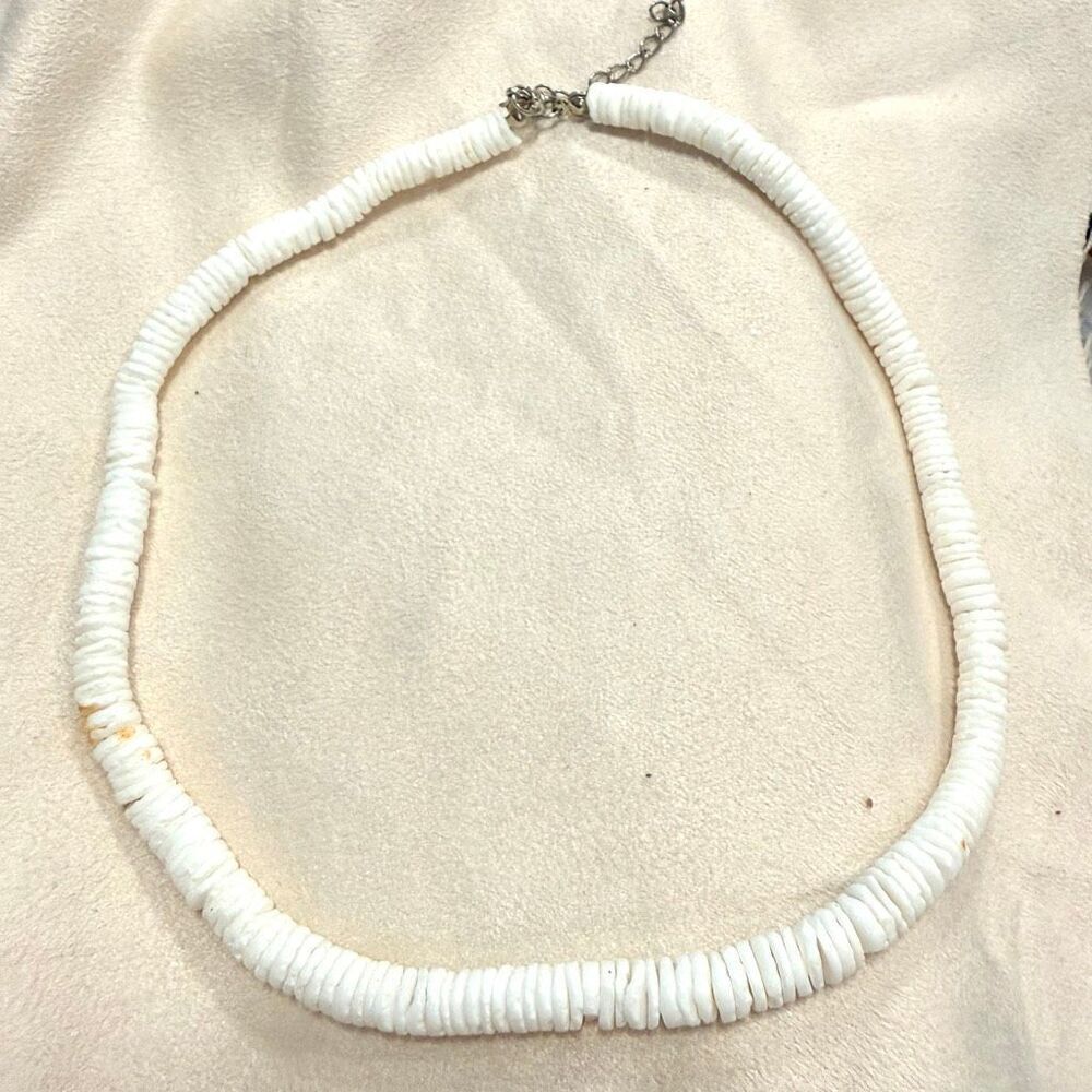 Pacsun Puka Shell Island Beachy Surfer Adjustable White Beaded Necklace